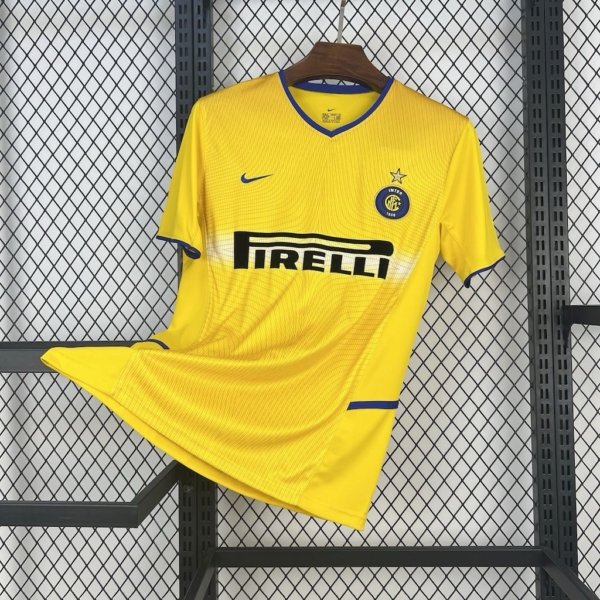Retro Inter Milán Tercer 02/03