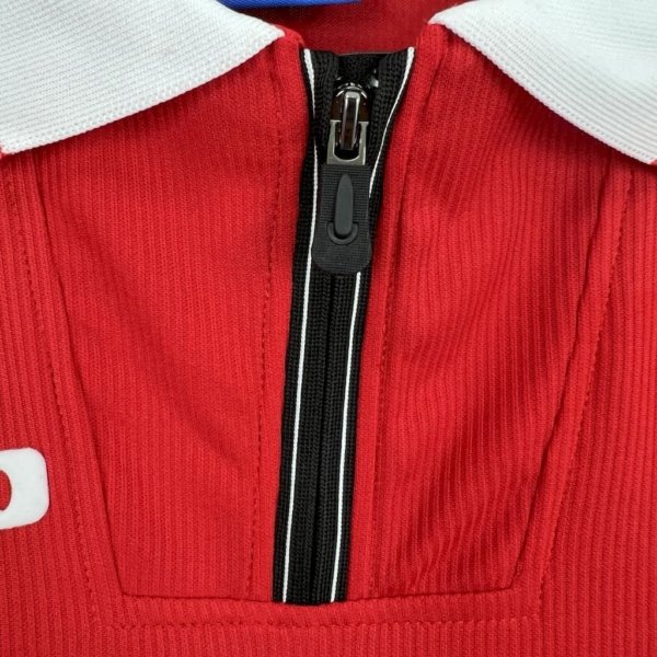 Retro Manchester United Local 98/99 Manga Larga - Image 5