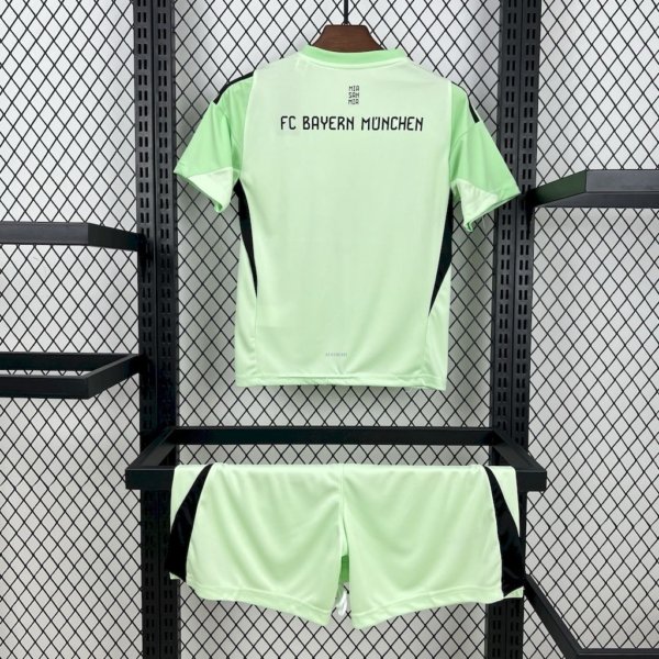 Bayern Munich Portero 25/26 Kit Niño - Image 2