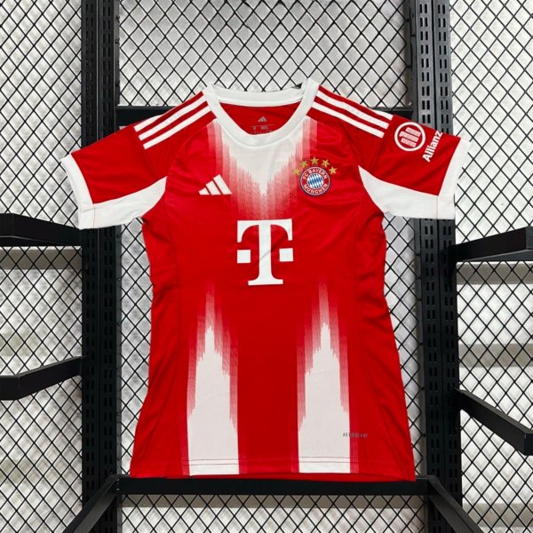 Bayern Munich Local 25/26 Versión Mujer