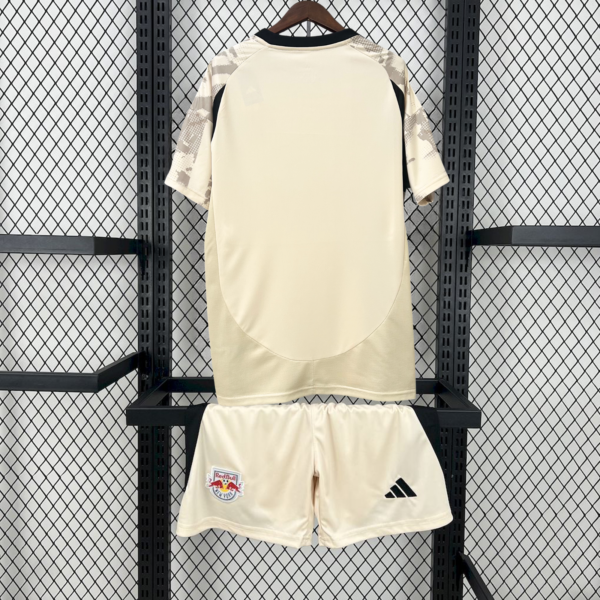New York Red Bulls 25/26 Kit Adulto - Image 2