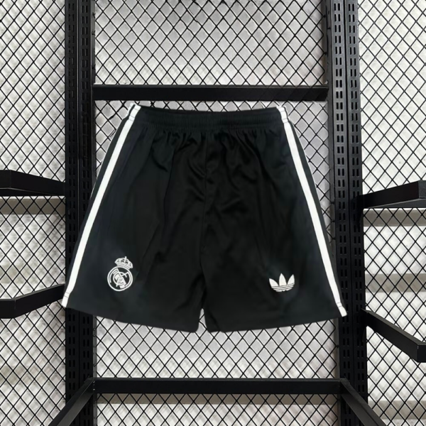 Short + Calcetas Real Madrid Portero 25/26