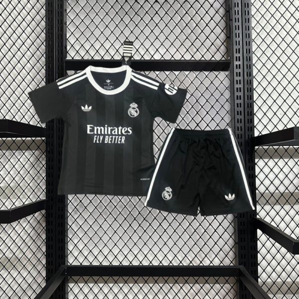 Real Madrid Portero 25/26 Kit Niño