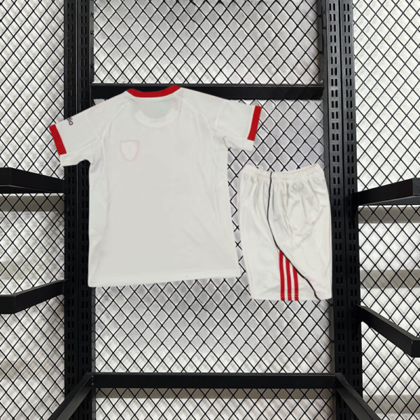 Liverpool Visita 25/26 Kit Niño - Image 2