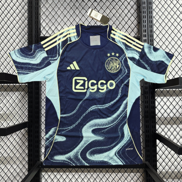 Ajax Visita 25/26 Versión Fan