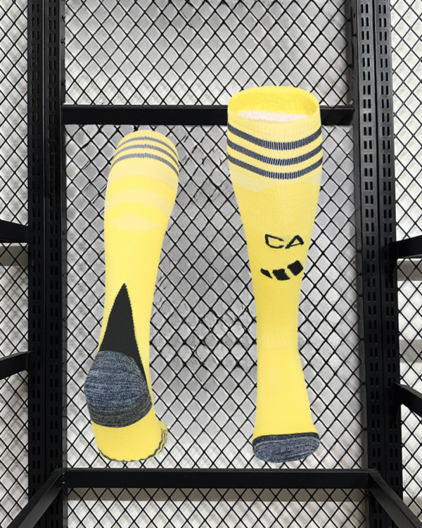 America FC Local Short + Calcetas 25/26 - Image 2
