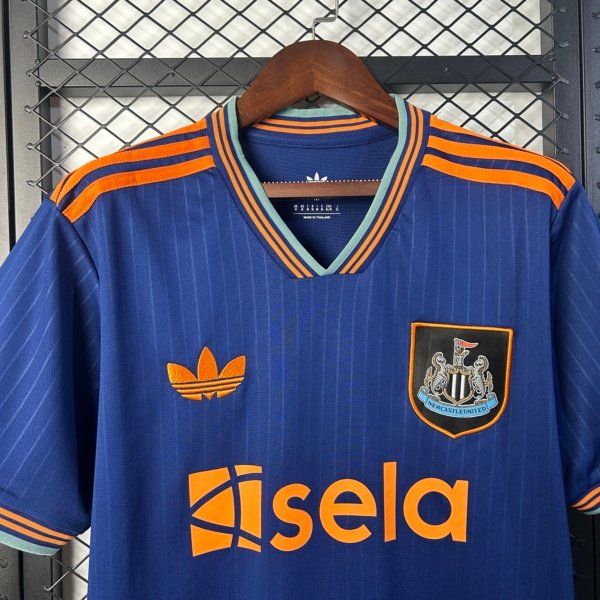 Newcastle Tercer 25/26 Versión Fan - Image 2