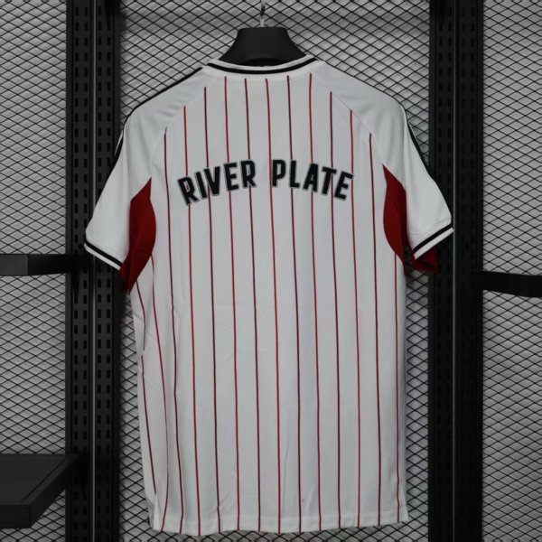 River Plate Adidas Especial - Image 9