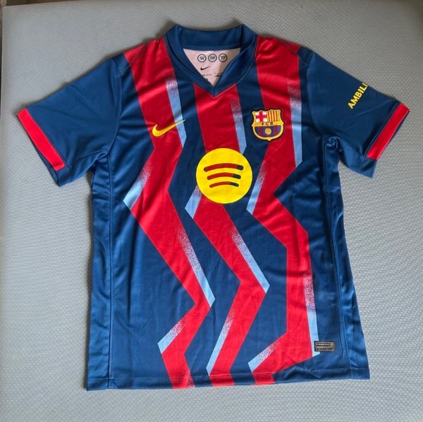 Barcelona Especial 25/26 Versión Fan - Image 6