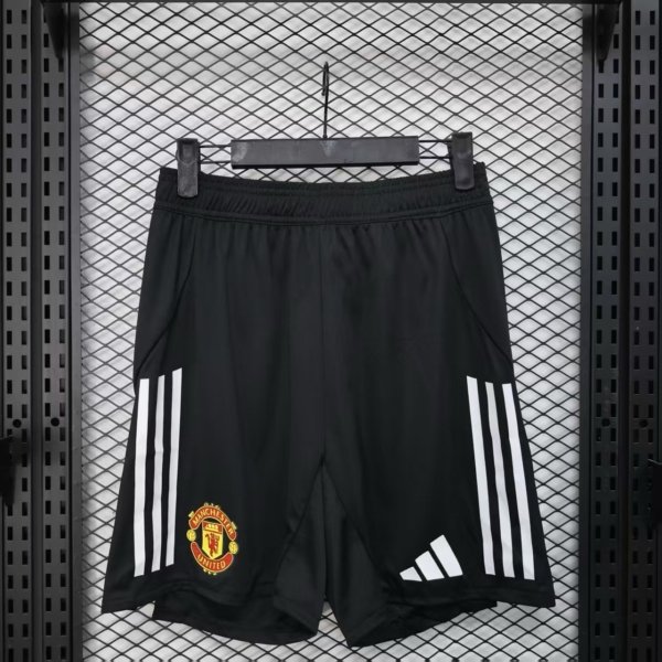 Manchester United Local Short + Calcetas 25/26