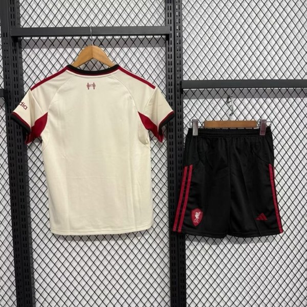 Liverpool Visita 25/26 Kit Adulto - Image 2