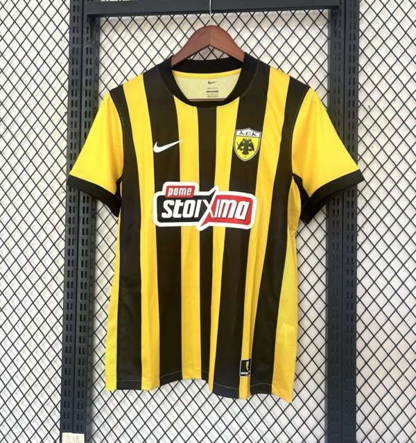 AEK Atenas Local 25/26 Versión Fan