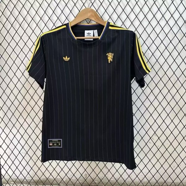 Adidas Manchester United