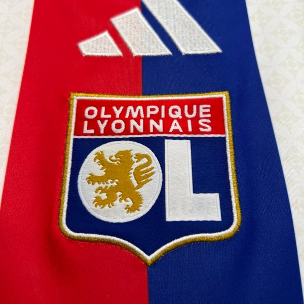 Lyon Local 25/26 Versión Fan - Image 3