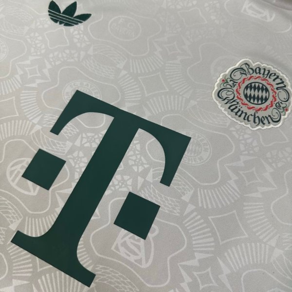 Bayern Munich Oktoberfest 25/26 Versión Fan - Image 2