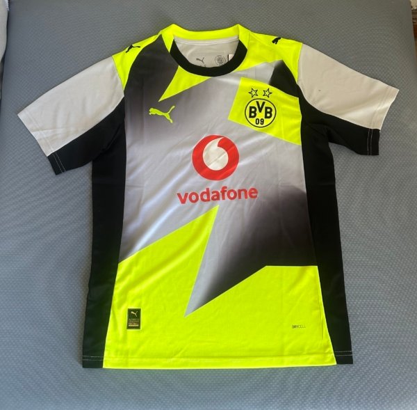 Borussia Dortmund Visita 25/26 Versión Fan - Image 9