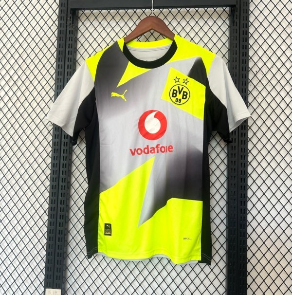 Borussia Dortmund Visita 25/26 Versión Fan
