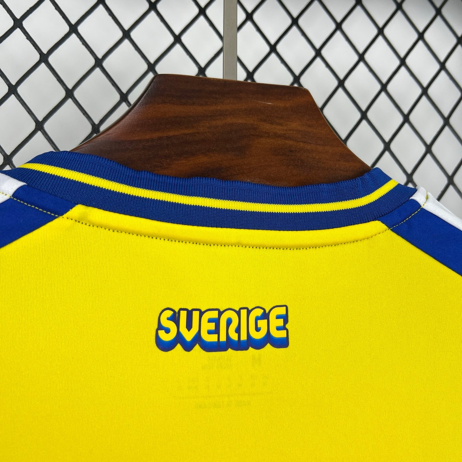 Suecia Local Mundial 2026 Versión Fan - Image 7